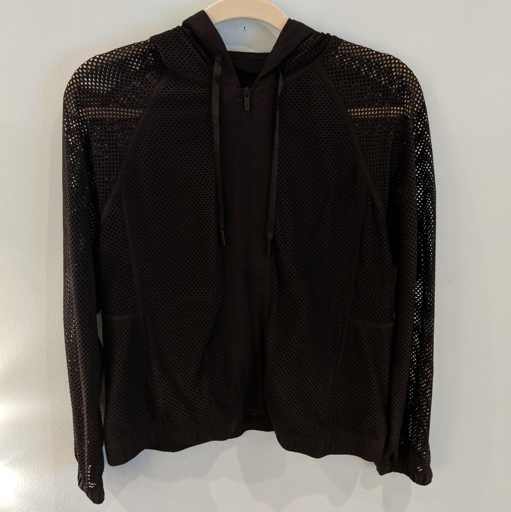 Black mesh Lululemon jacket